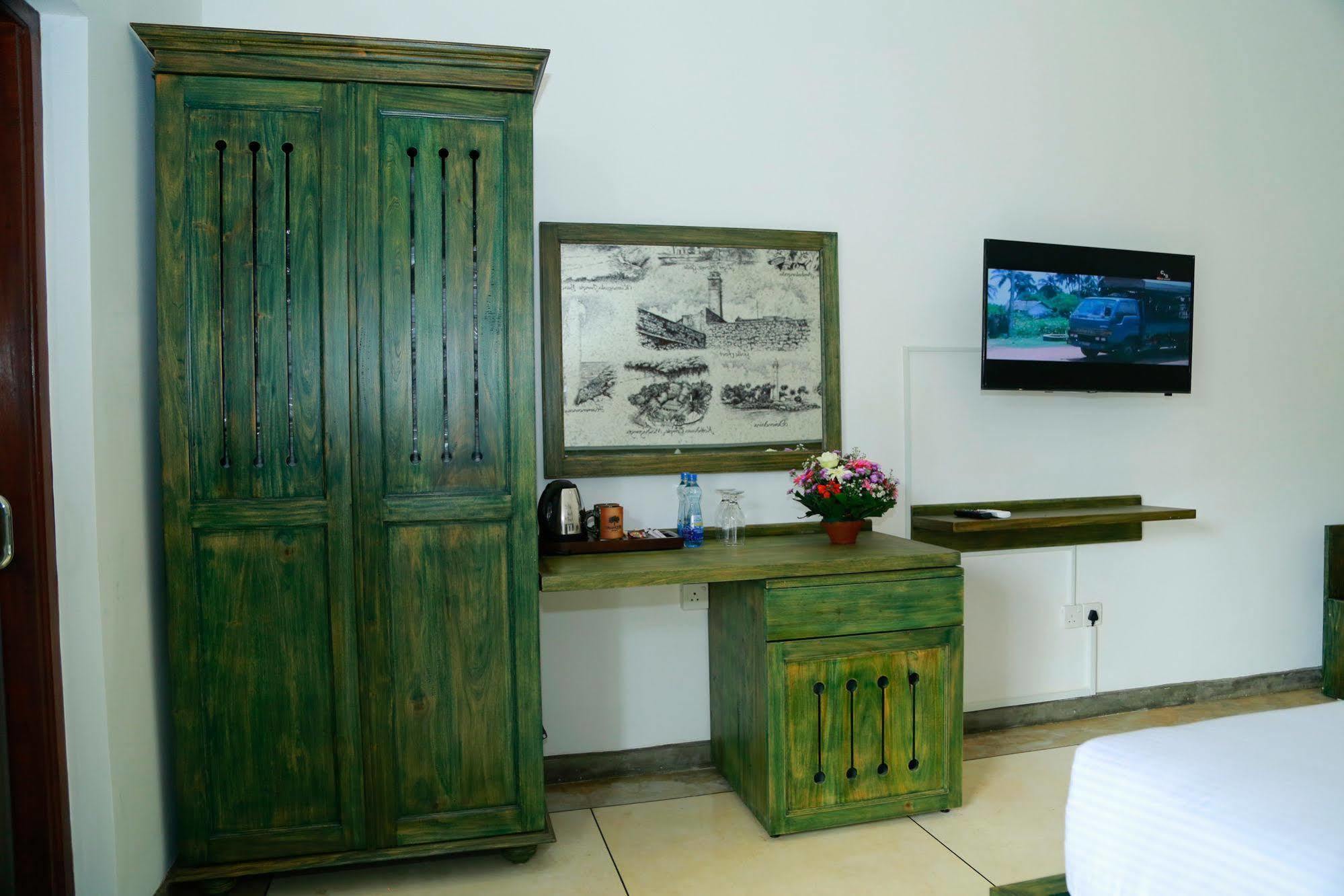 Tranquil Negombo Boutique Hotel Luaran gambar