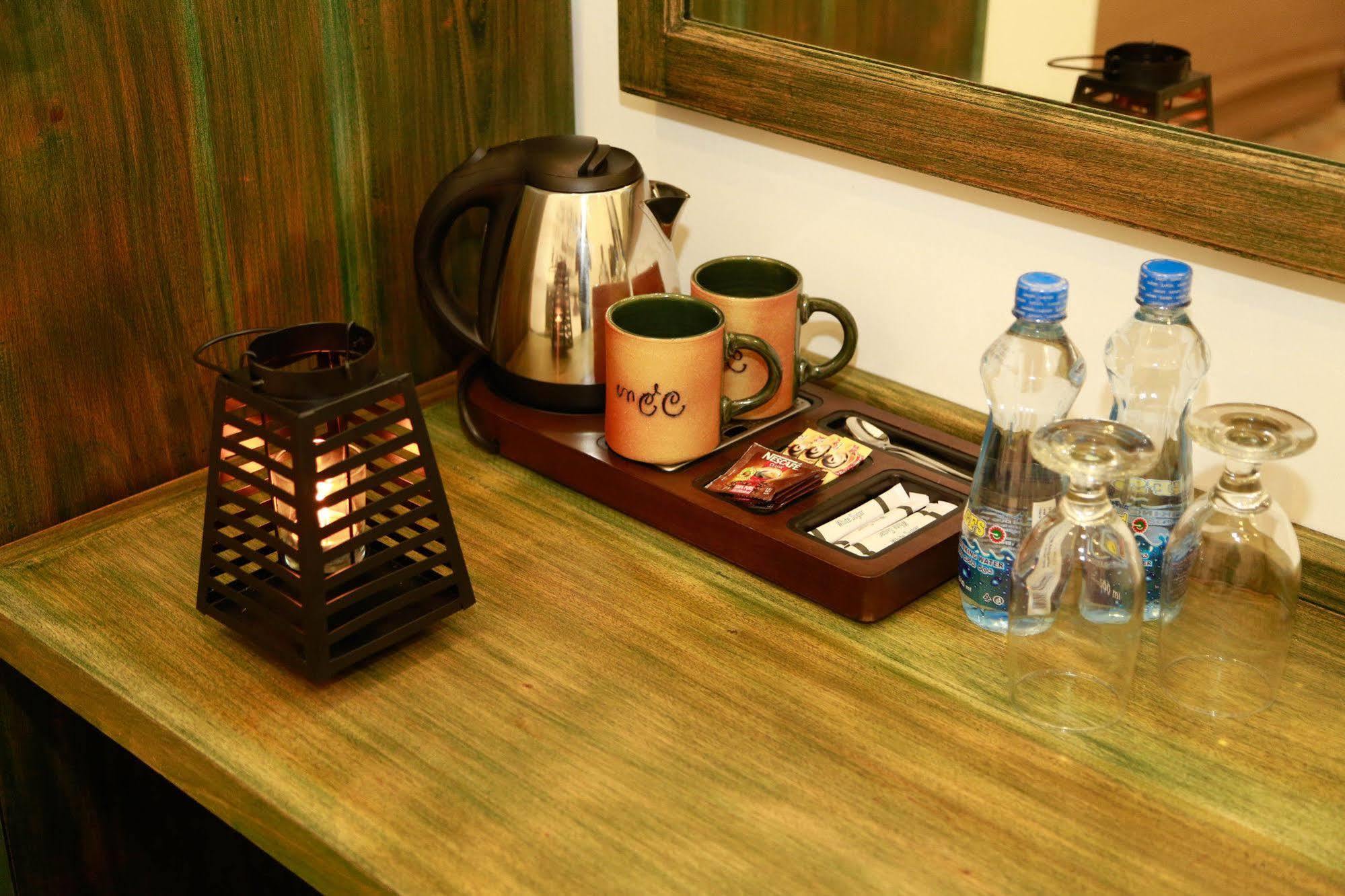 Tranquil Negombo Boutique Hotel Luaran gambar